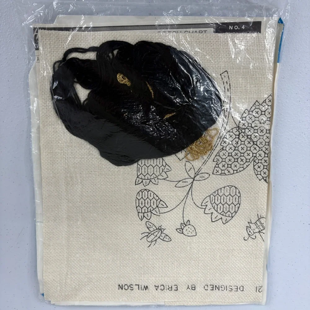 RARE Erica Wilson Blackwork Embroidery Kit Strawberry Bee 1968 Linen Metalic MCM